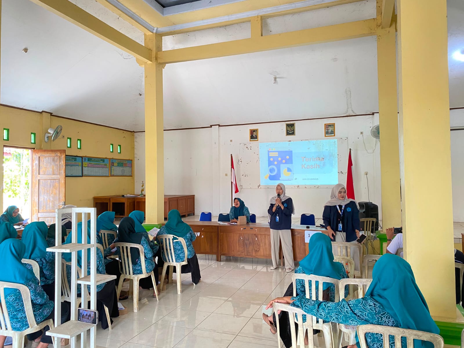 KKN Kelompok 23 Unimus Silaturahmi Dengan Kader PKK