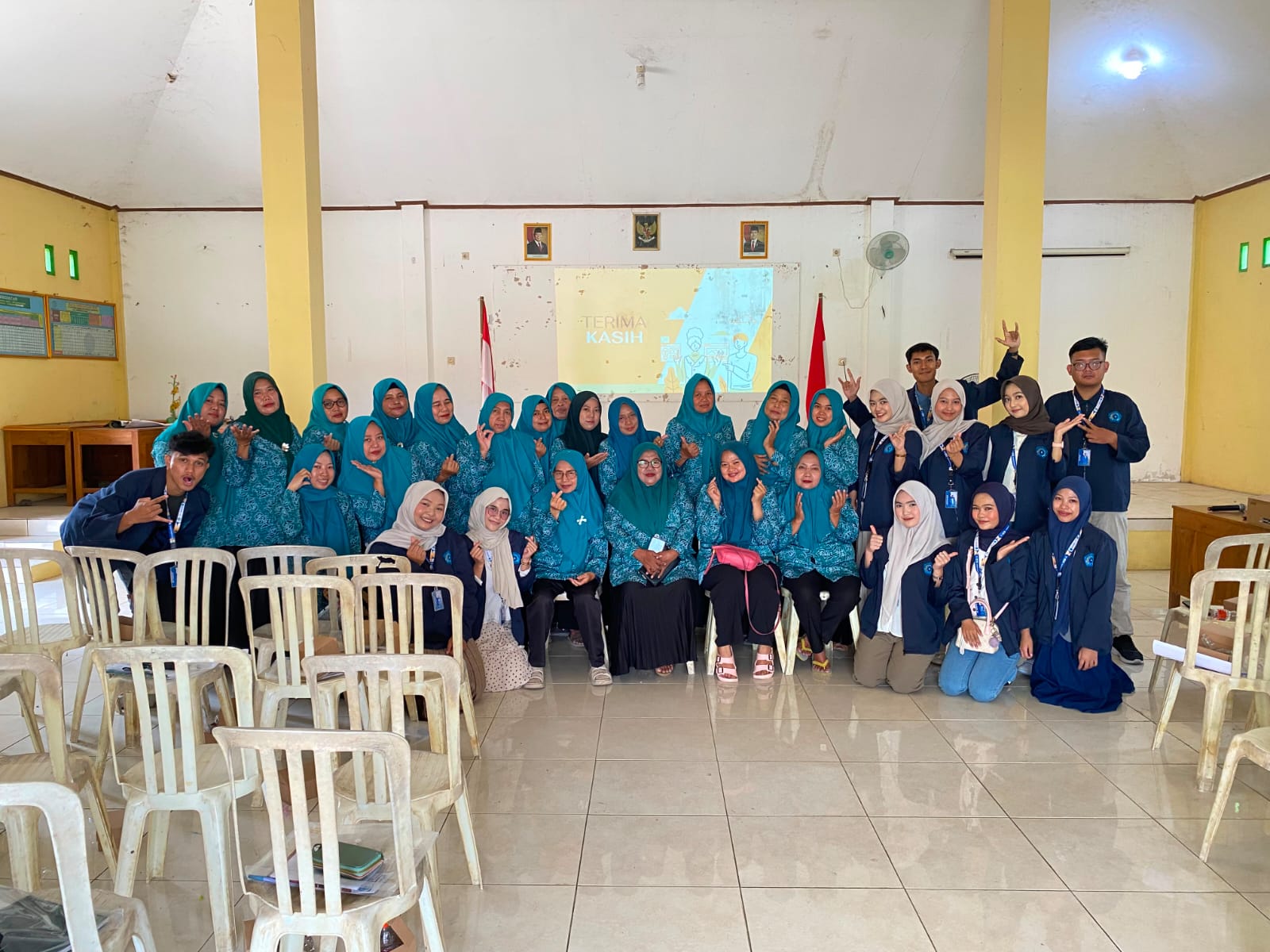 KKN Kelompok 23 Unimus Megadakan Edukasi Kesehatan & Keuangan di Balai Desa Curug
