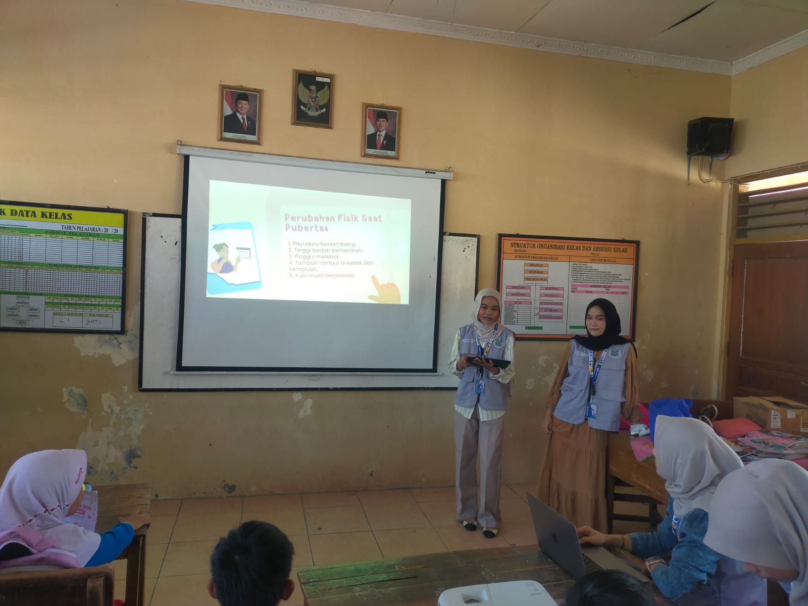 KKN Kelompok 23 Unimus Mengadakan Kegiatan Edukasi Menstruasi di SDN 1 Curug